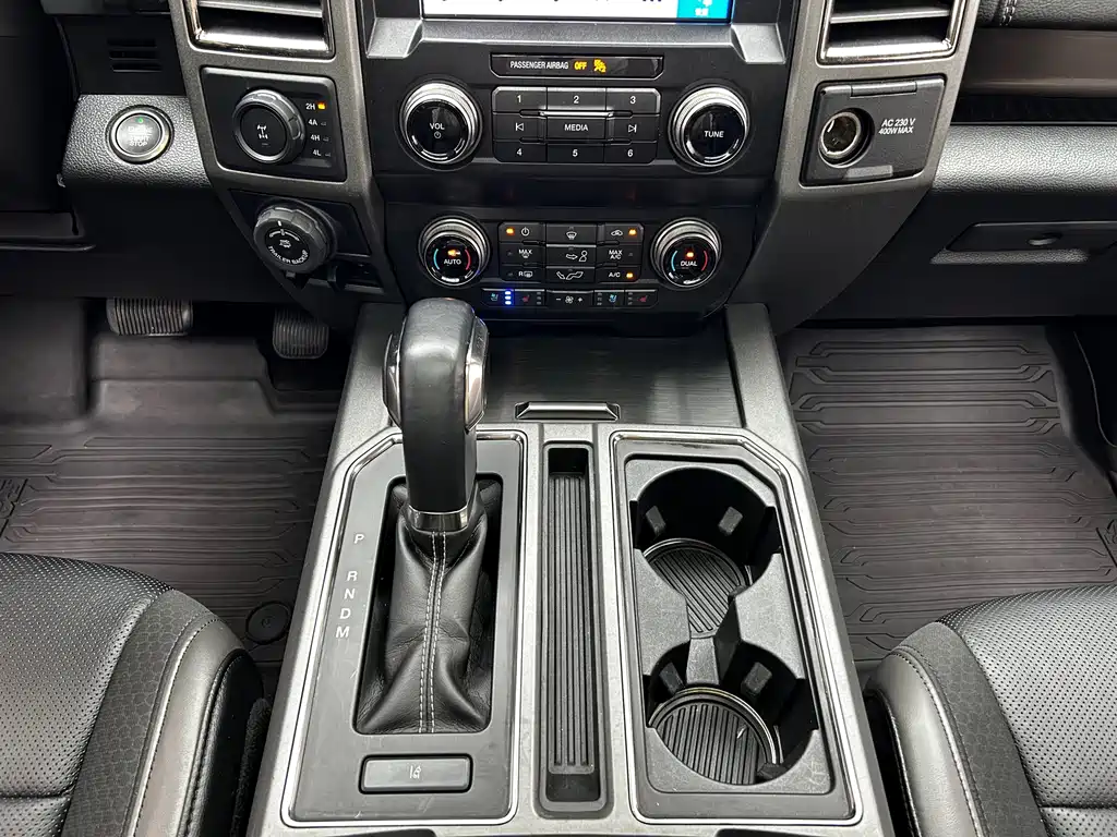 Ford F-150 Raptor — миниатюра 15