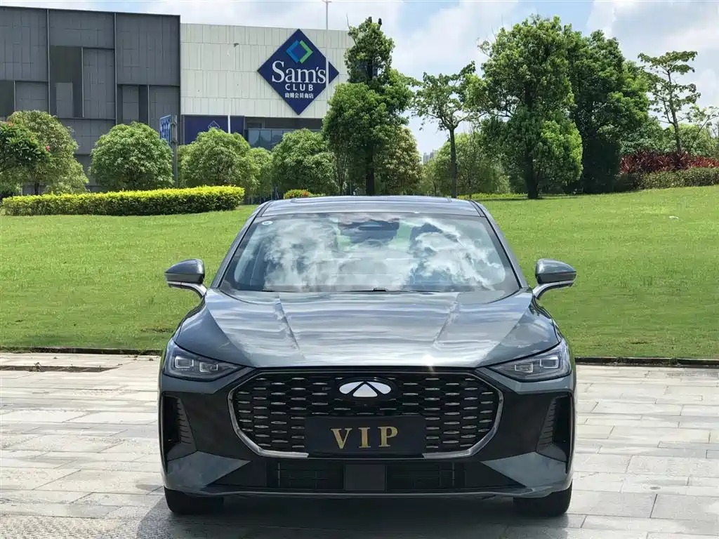 CHERY FENGYUN A8L