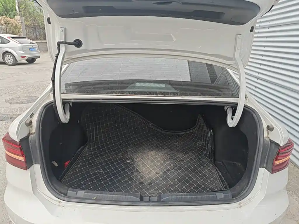 Volkswagen Lavida — миниатюра 19