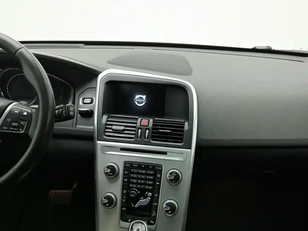 Volvo XC60 — миниатюра 12