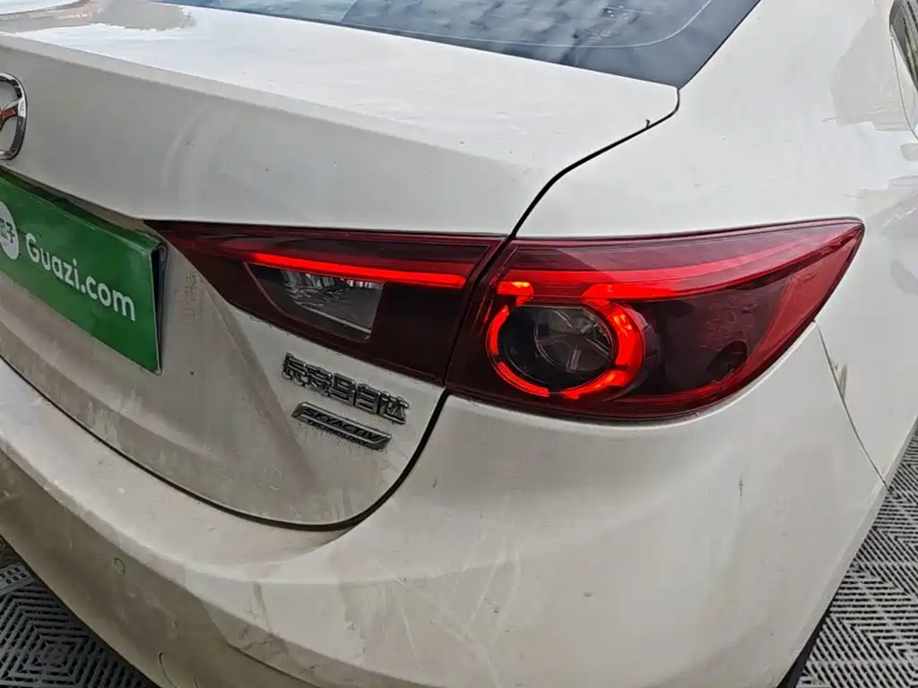 Mazda 3 Axela — миниатюра 8