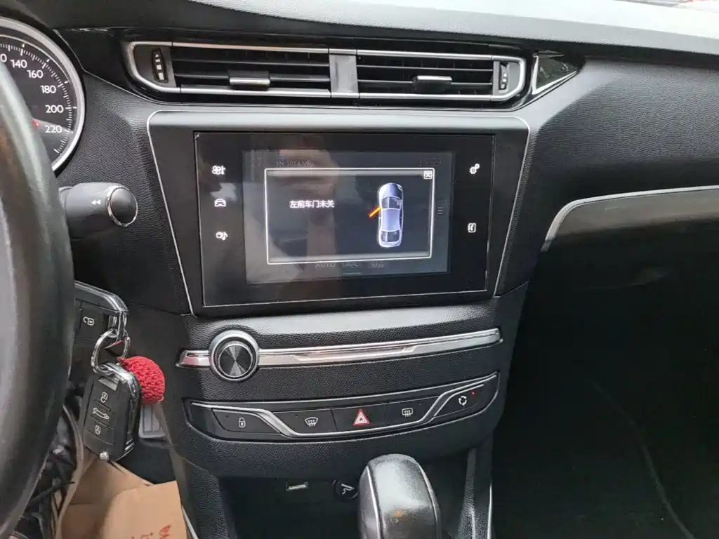 Peugeot 408 — миниатюра 13