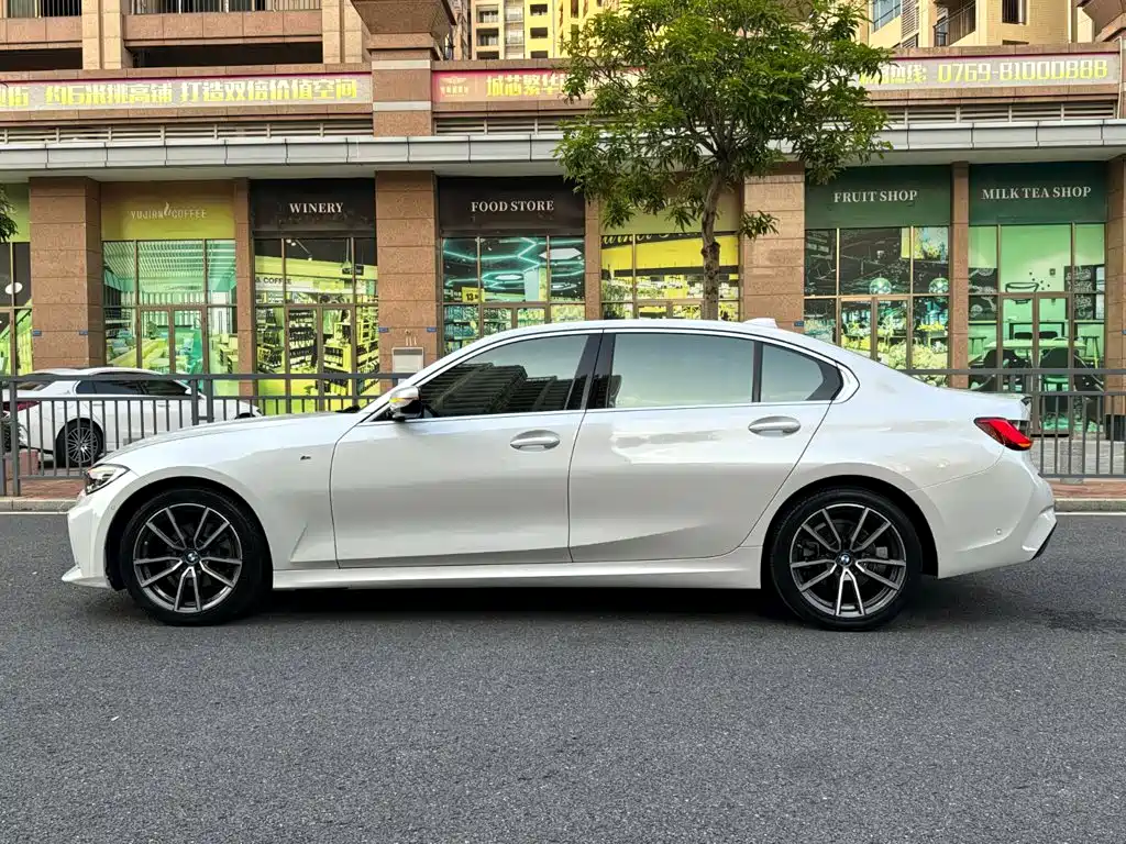 BMW 3 Series — миниатюра 9