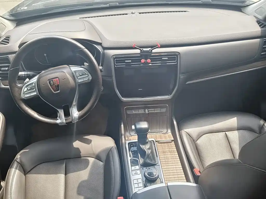 Roewe RX8 — миниатюра 8