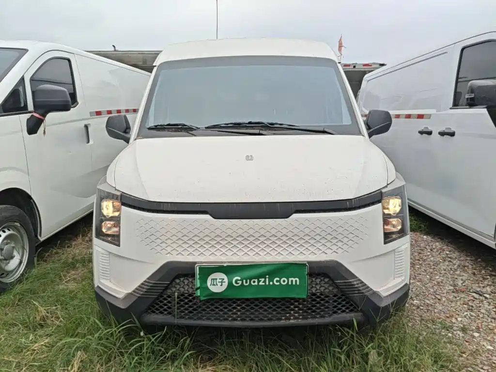 予风汽车 予风黄金仓 — миниатюра 3