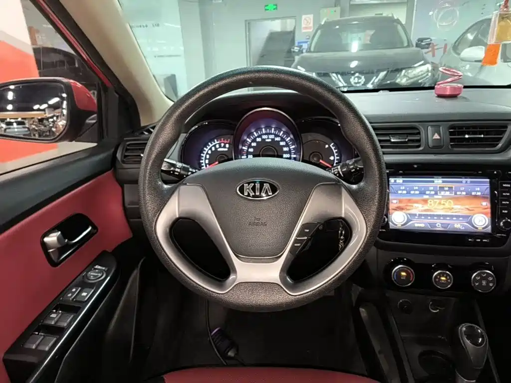 Kia K2 — миниатюра 11