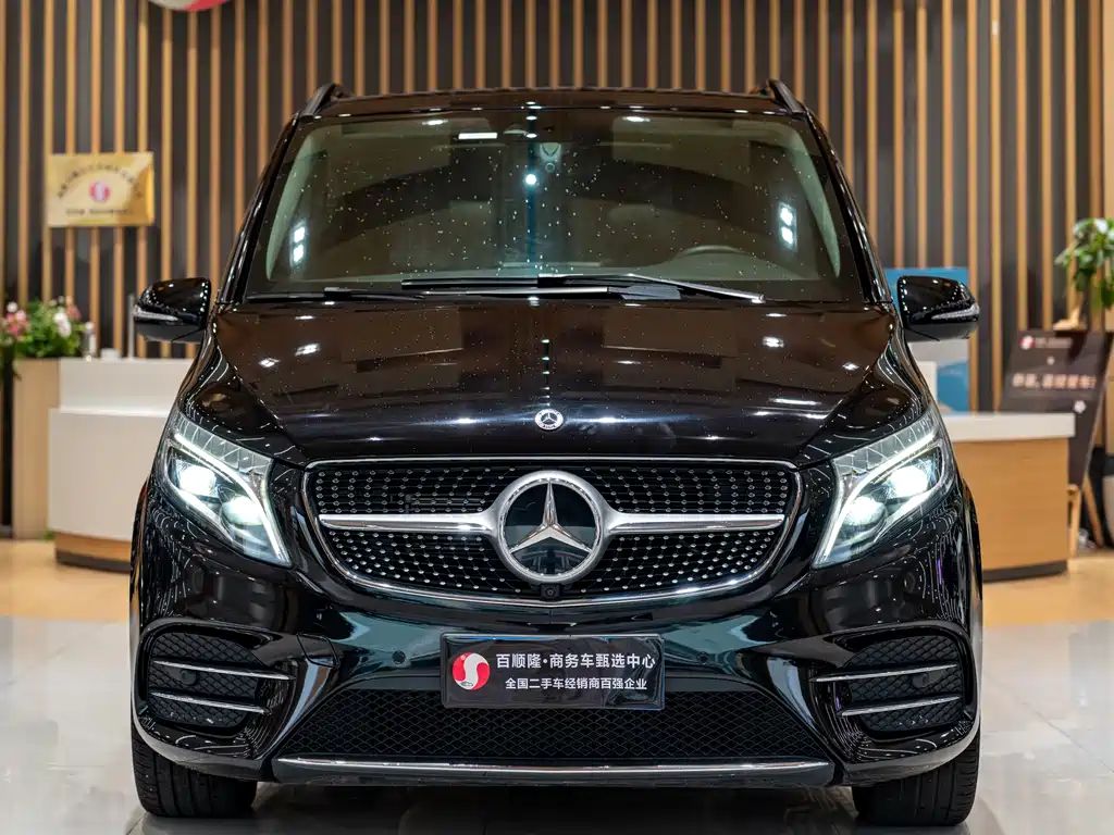 Mercedes-Benz V-Class — миниатюра 2