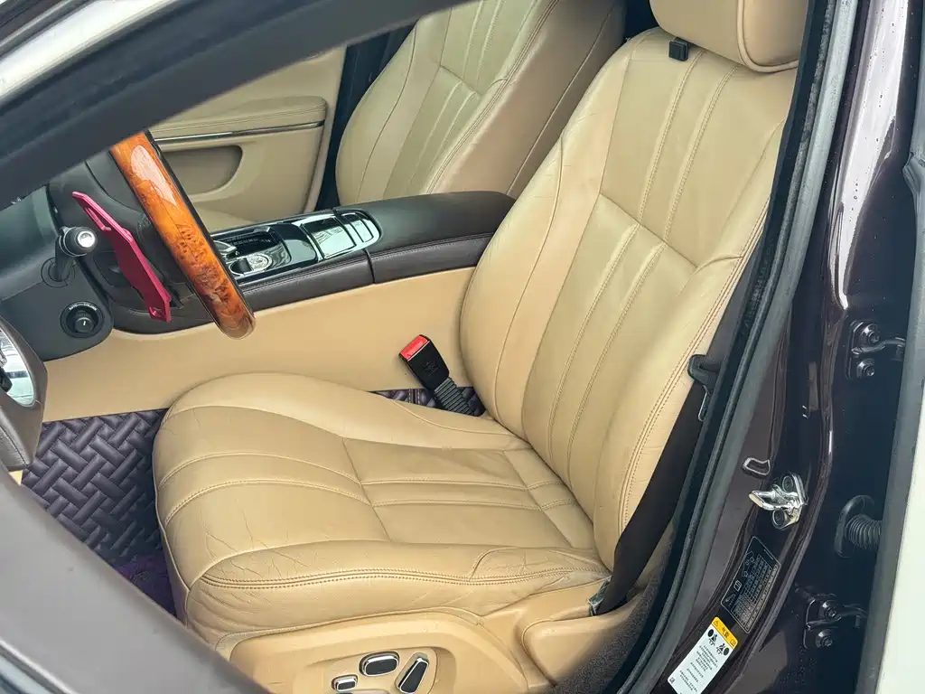 Jaguar XJ — миниатюра 16