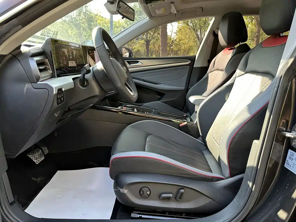 Volkswagen Lamando — миниатюра 8