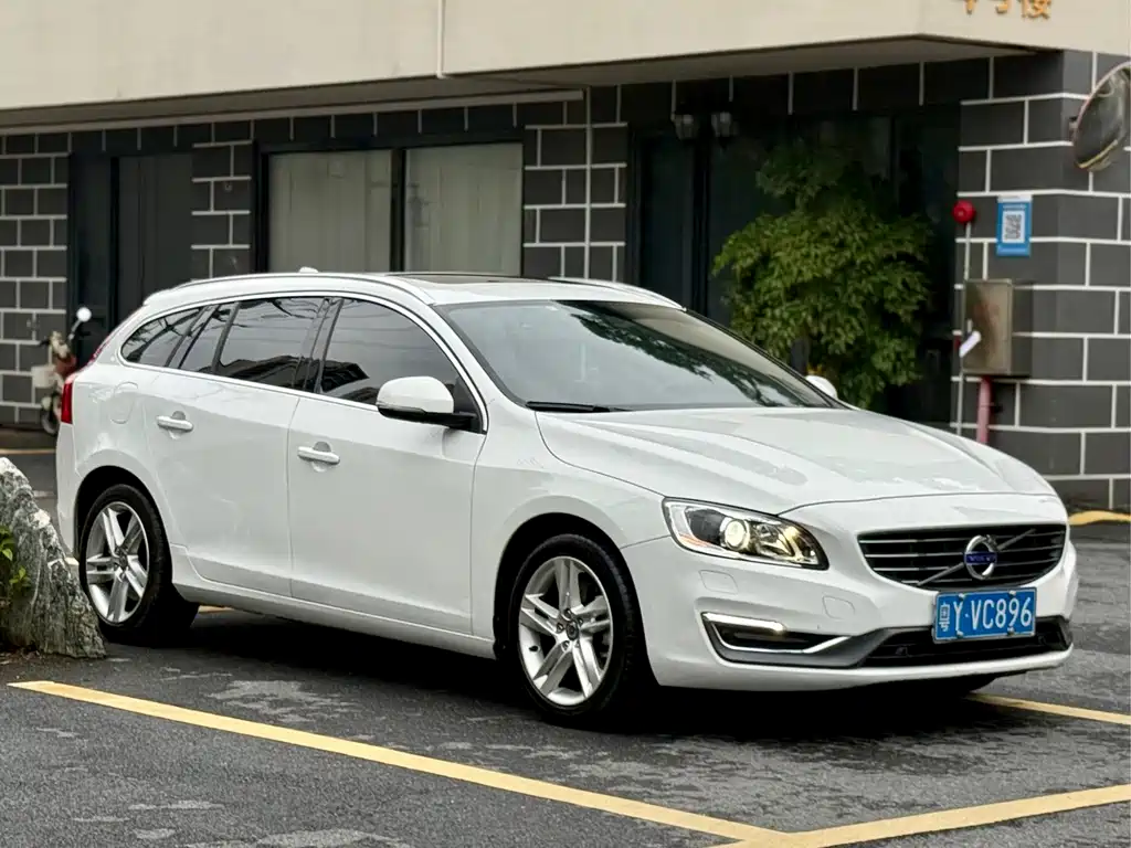 Volvo V60 — миниатюра 3