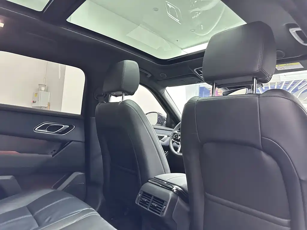 Land Rover Velar — миниатюра 14