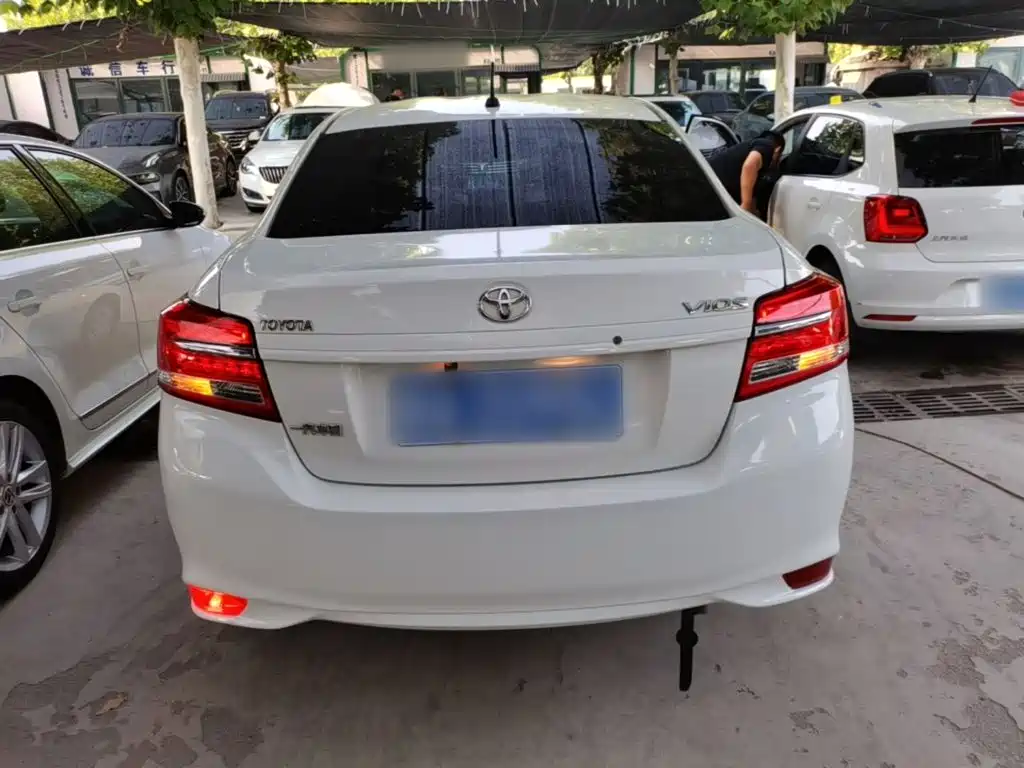 Toyota Vios — миниатюра 6