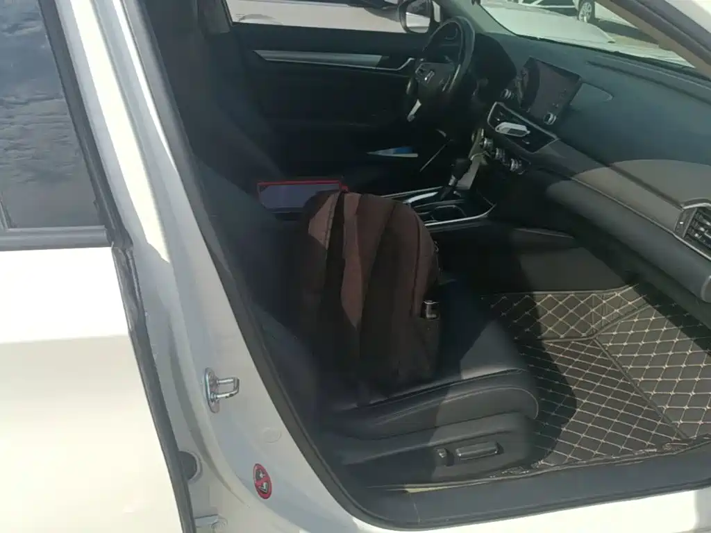 Honda Accord — миниатюра 20