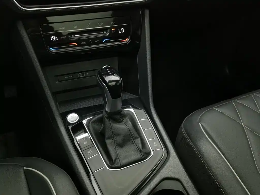 Volkswagen Tiguan L — миниатюра 13