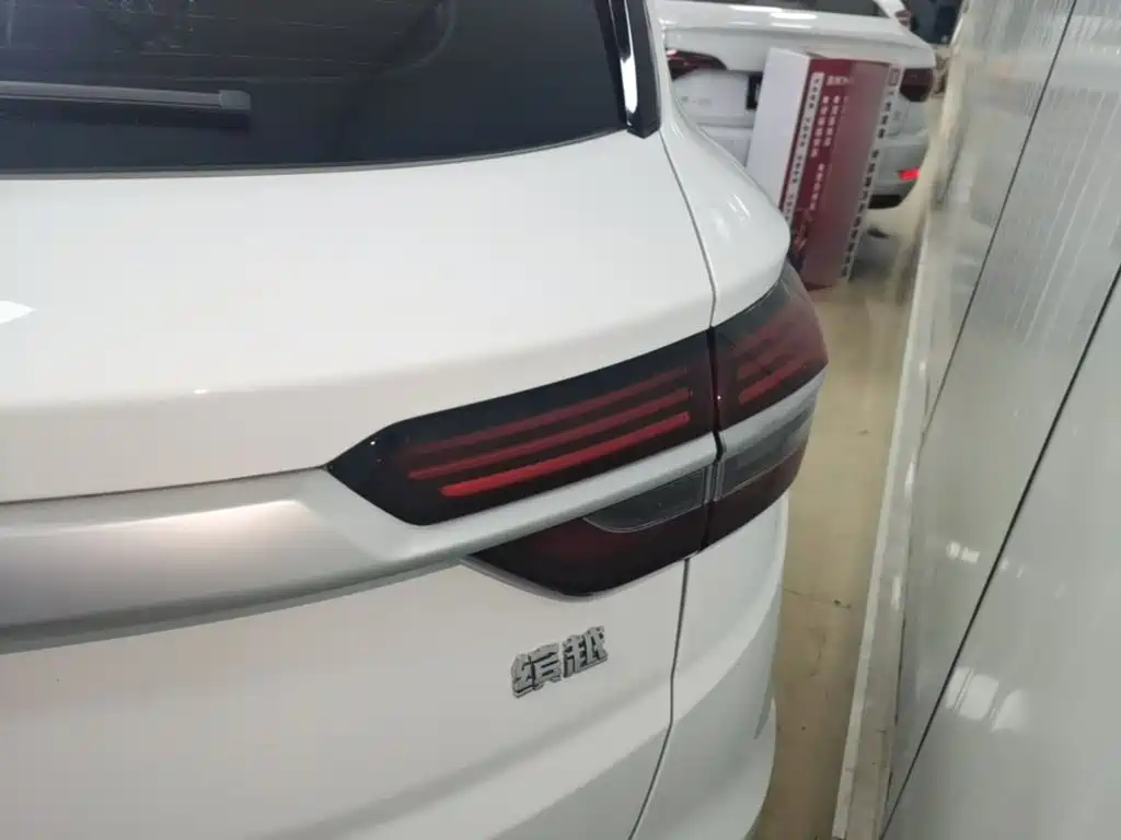 Geely Binyue — миниатюра 8