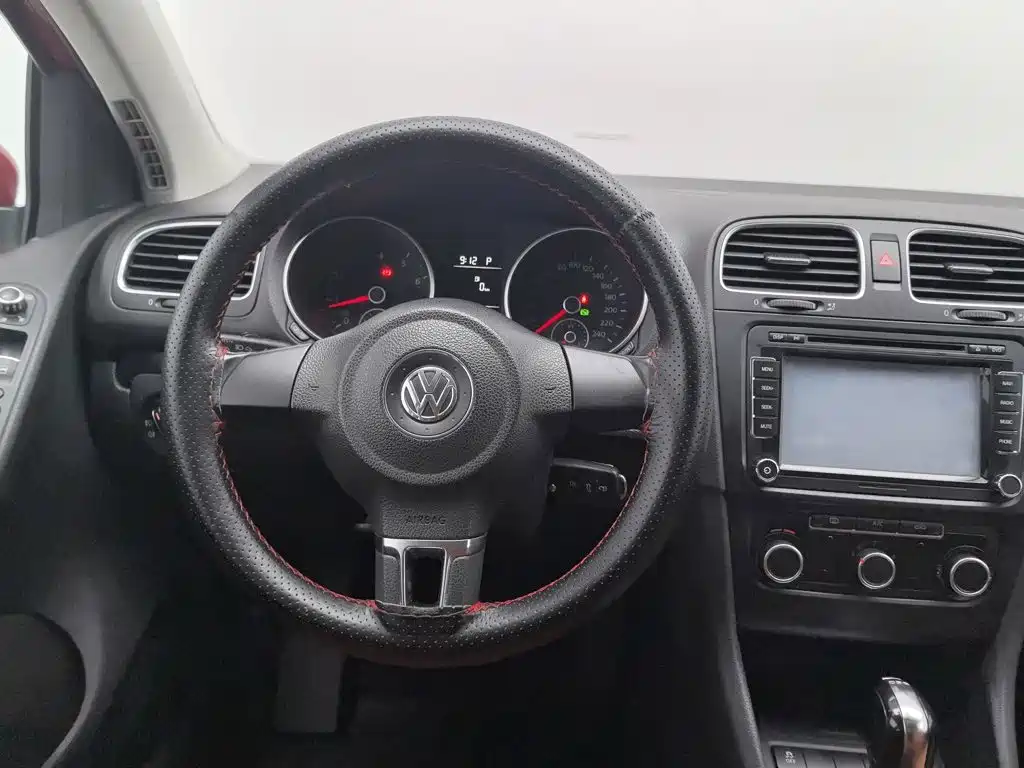 Volkswagen Golf — миниатюра 11