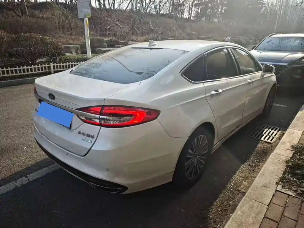 FORD MONDEO
