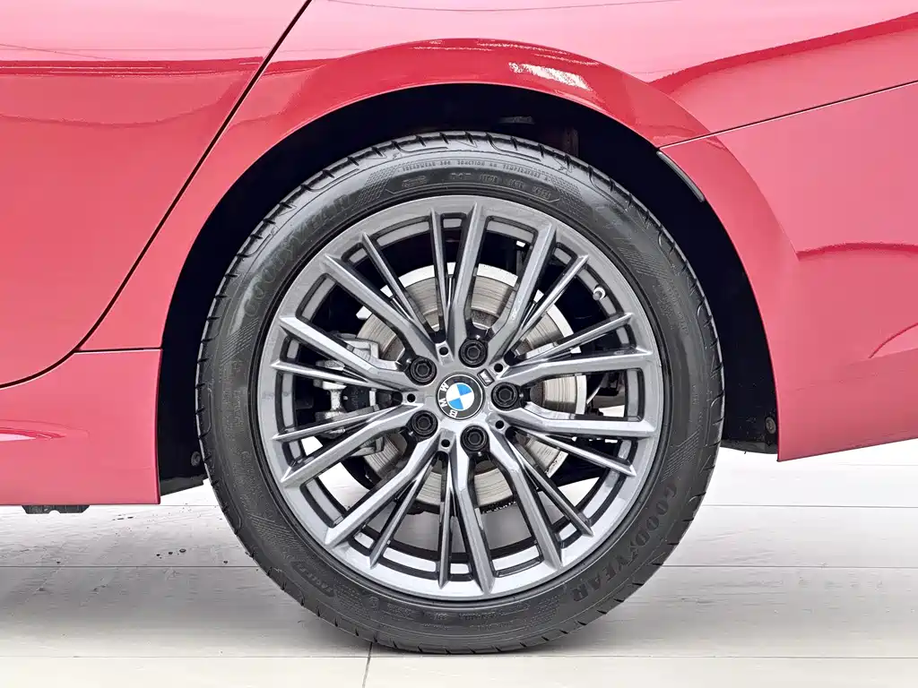 BMW 3 Series — миниатюра 3