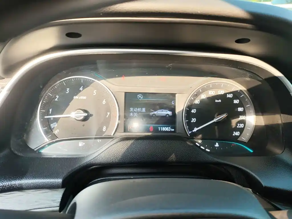 Buick Excelle — миниатюра 12