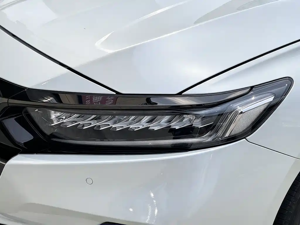 Honda Accord — миниатюра 5