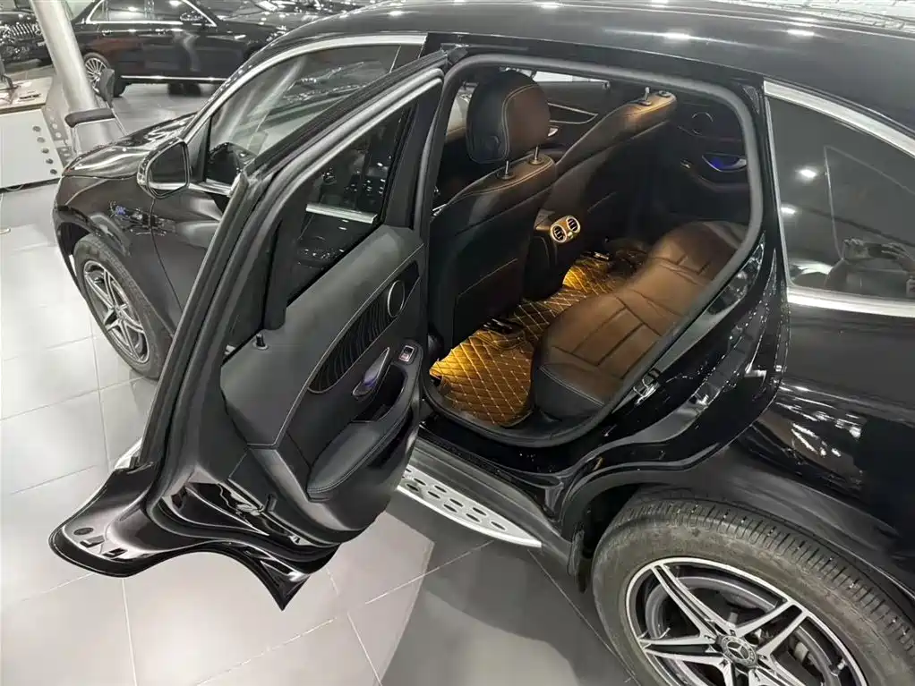 Mercedes-Benz EQC — миниатюра 15