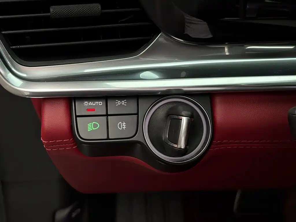 Porsche Panamera Hybrid — миниатюра 28