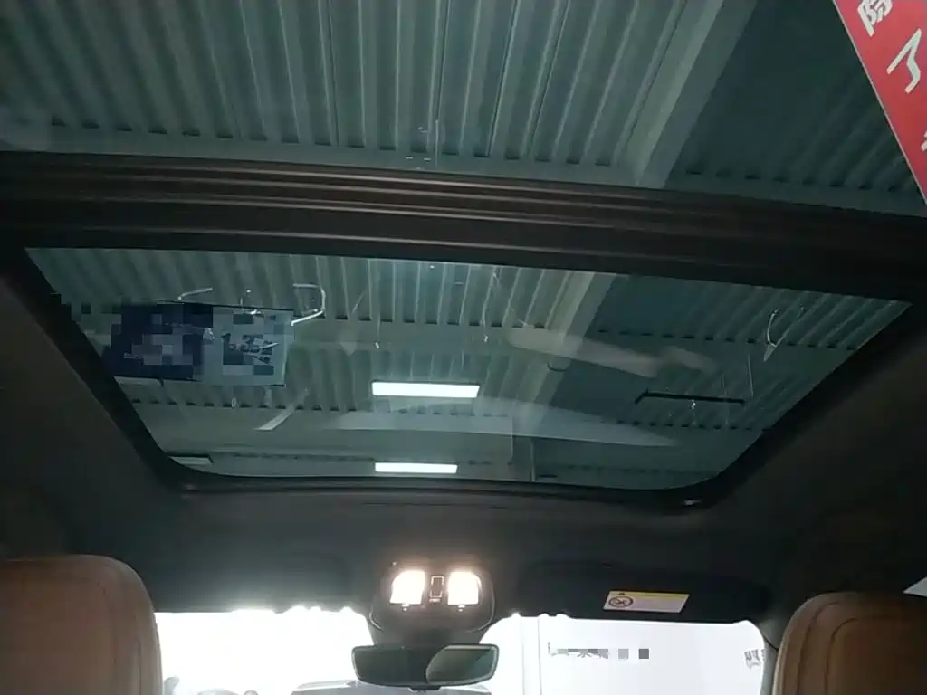 Volvo XC60 PHEV — миниатюра 18