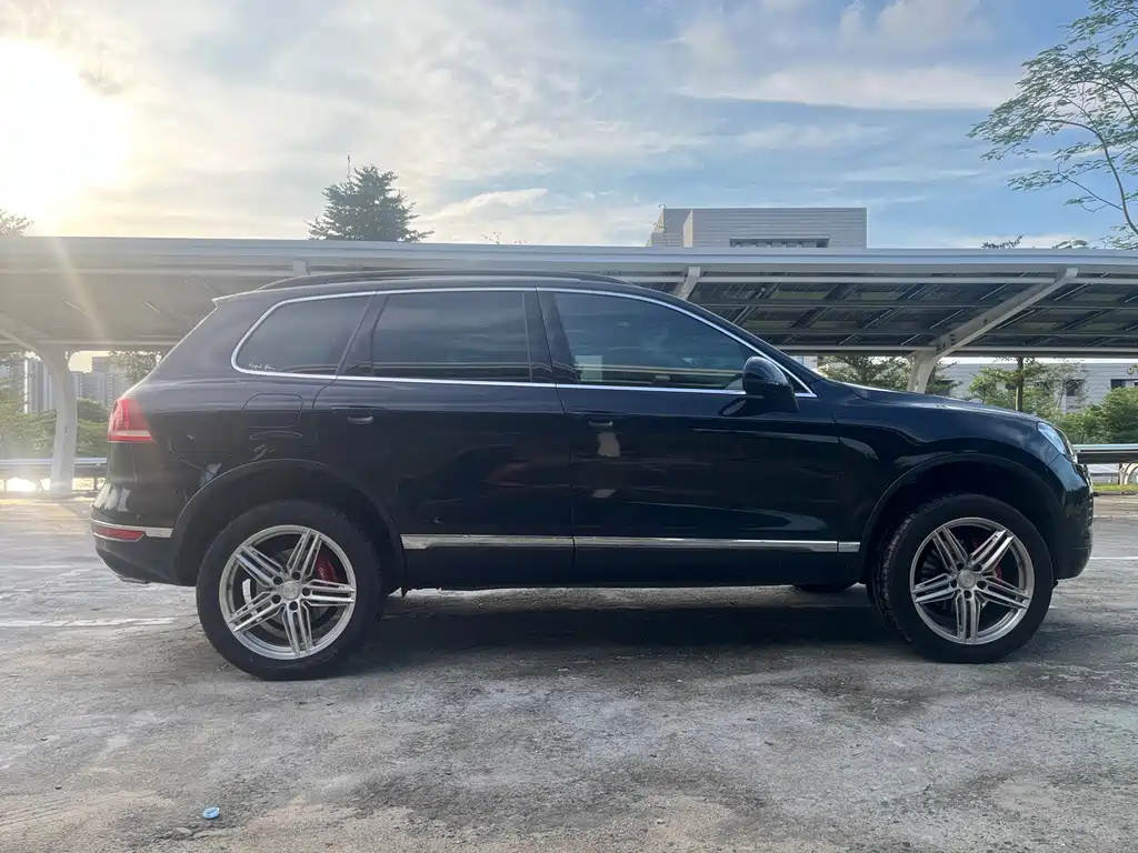 Volkswagen Touareg — миниатюра 4