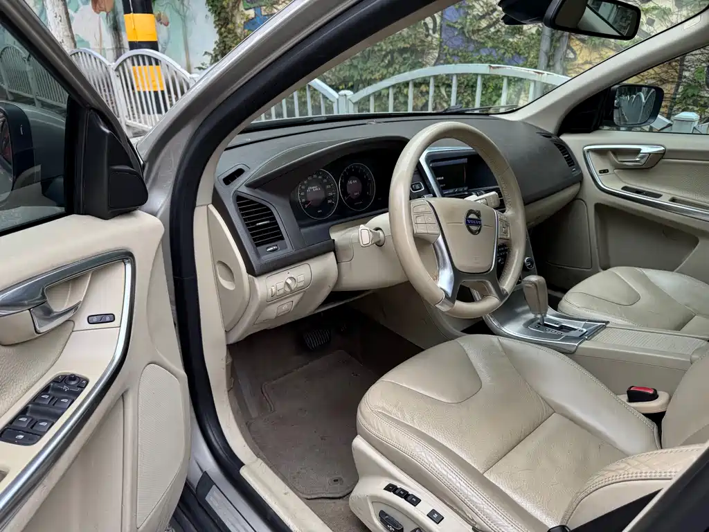 Volvo XC60 (Import) — миниатюра 8