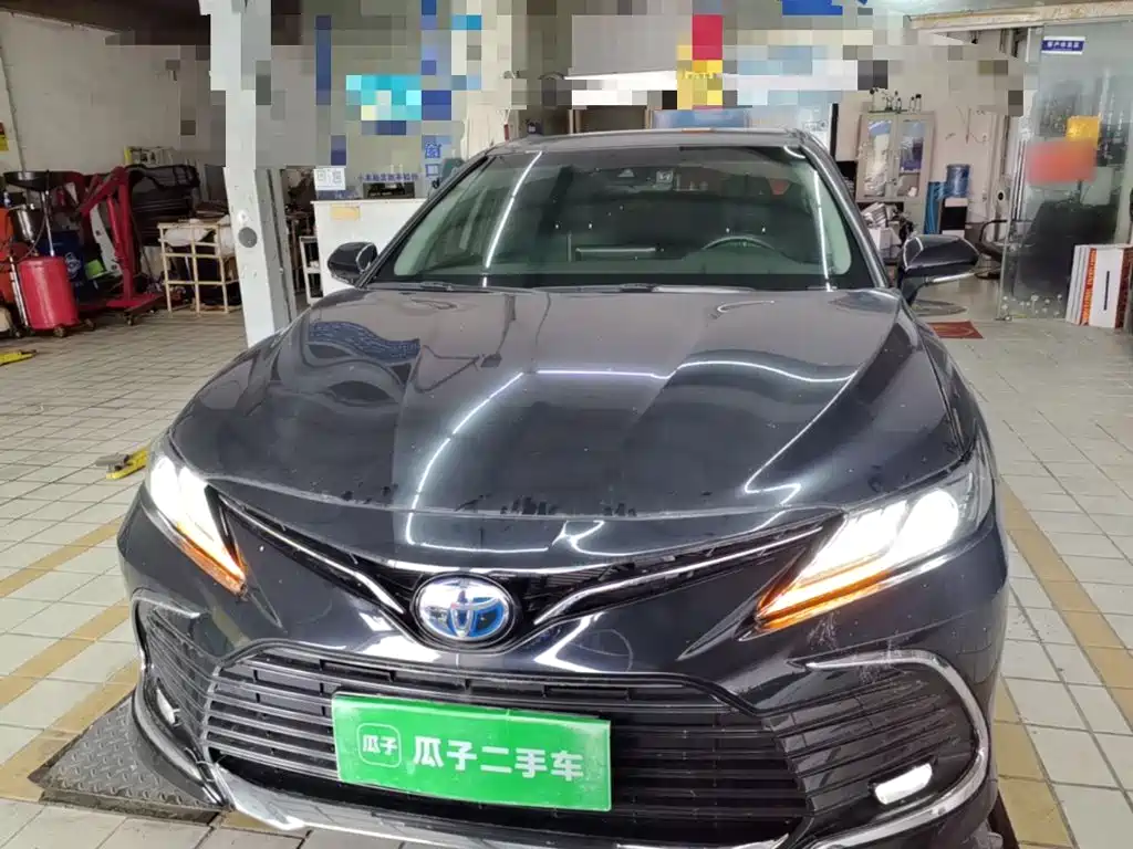 Toyota Camry — миниатюра 3