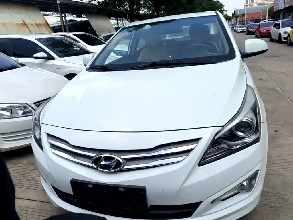 Hyundai Verna — миниатюра 3