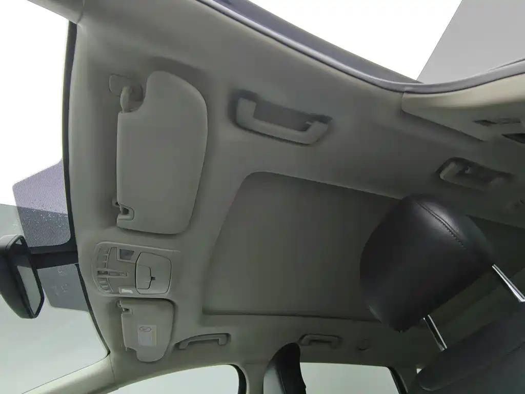 Ford Edge — миниатюра 14