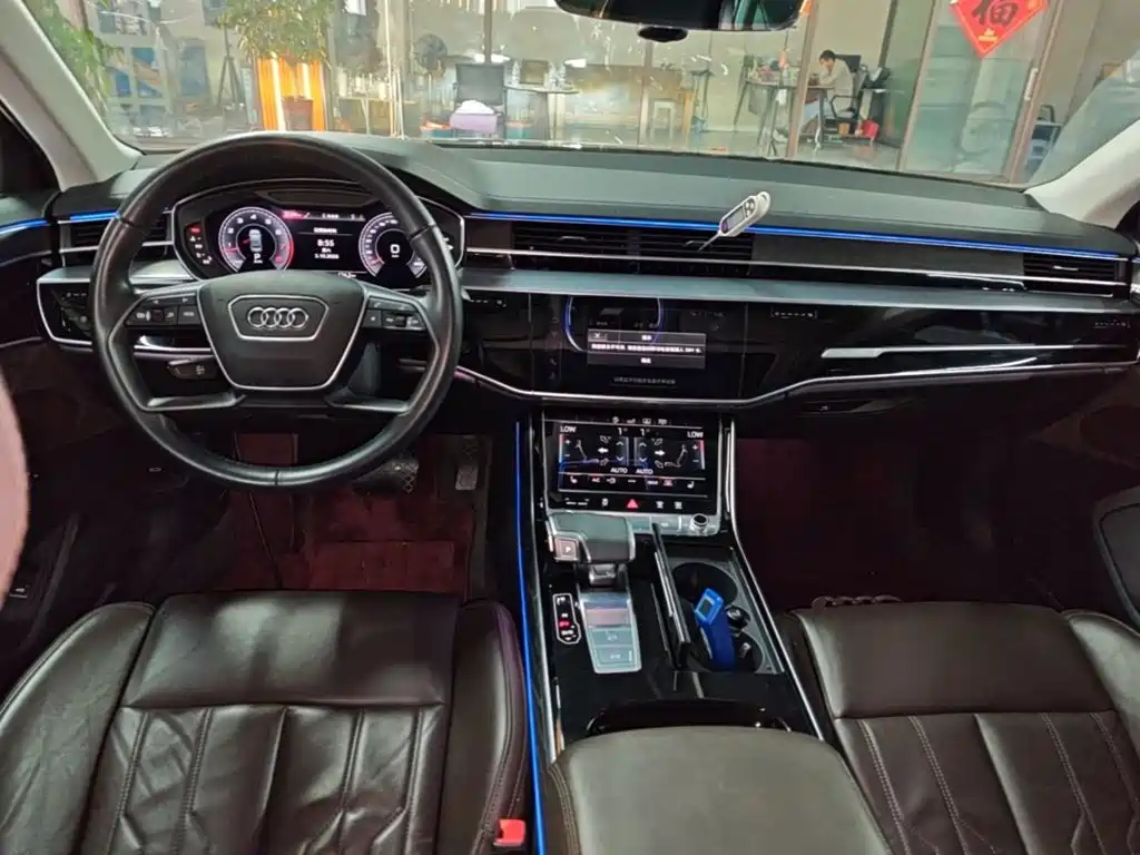 Audi A8 — миниатюра 10