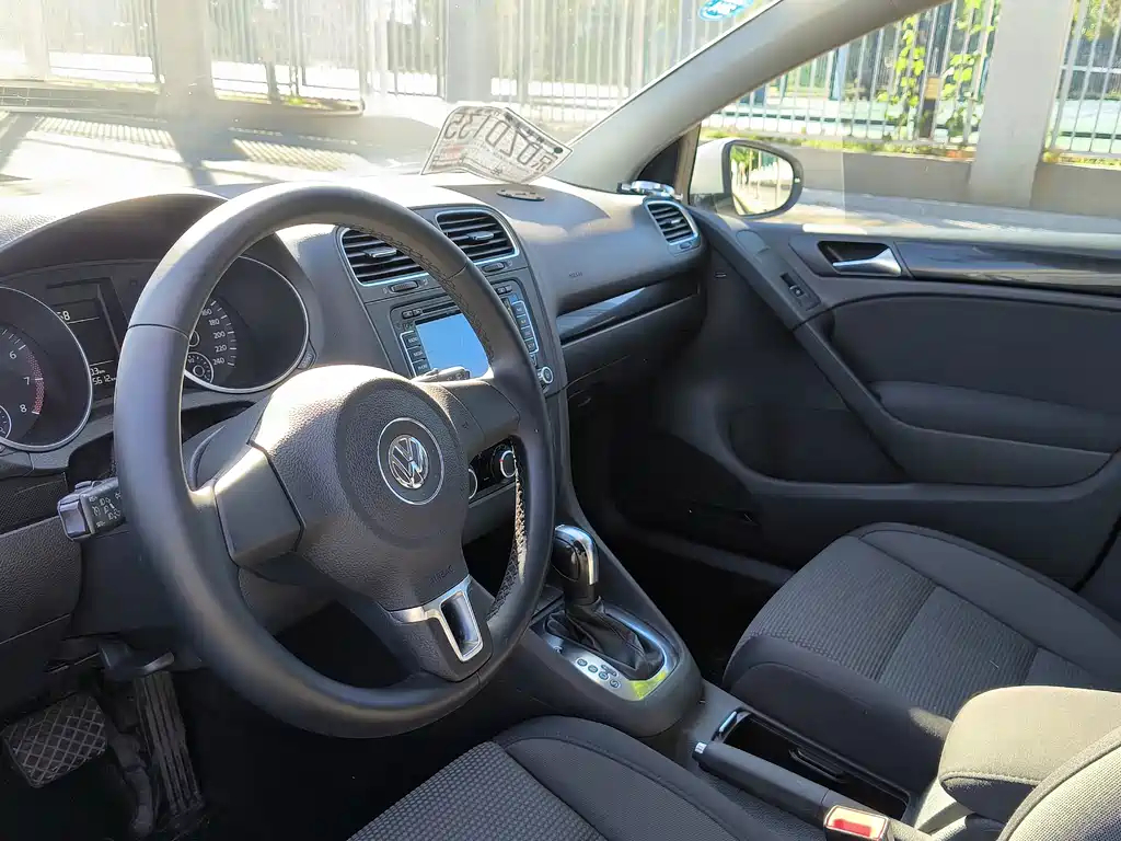 Volkswagen Golf — миниатюра 15