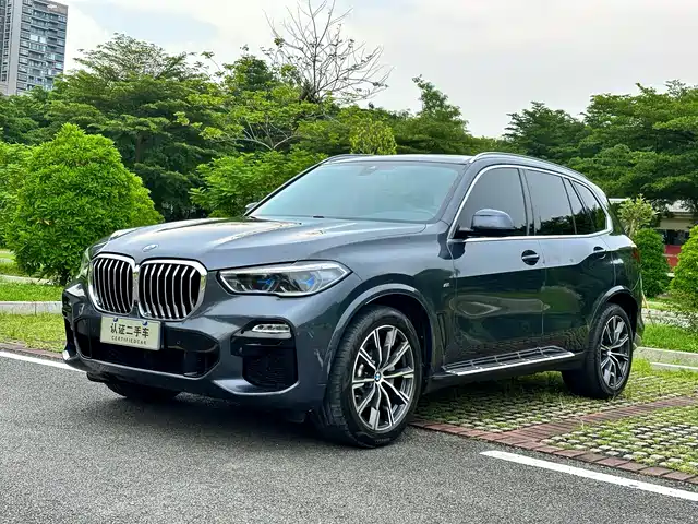 BMW X5 2021