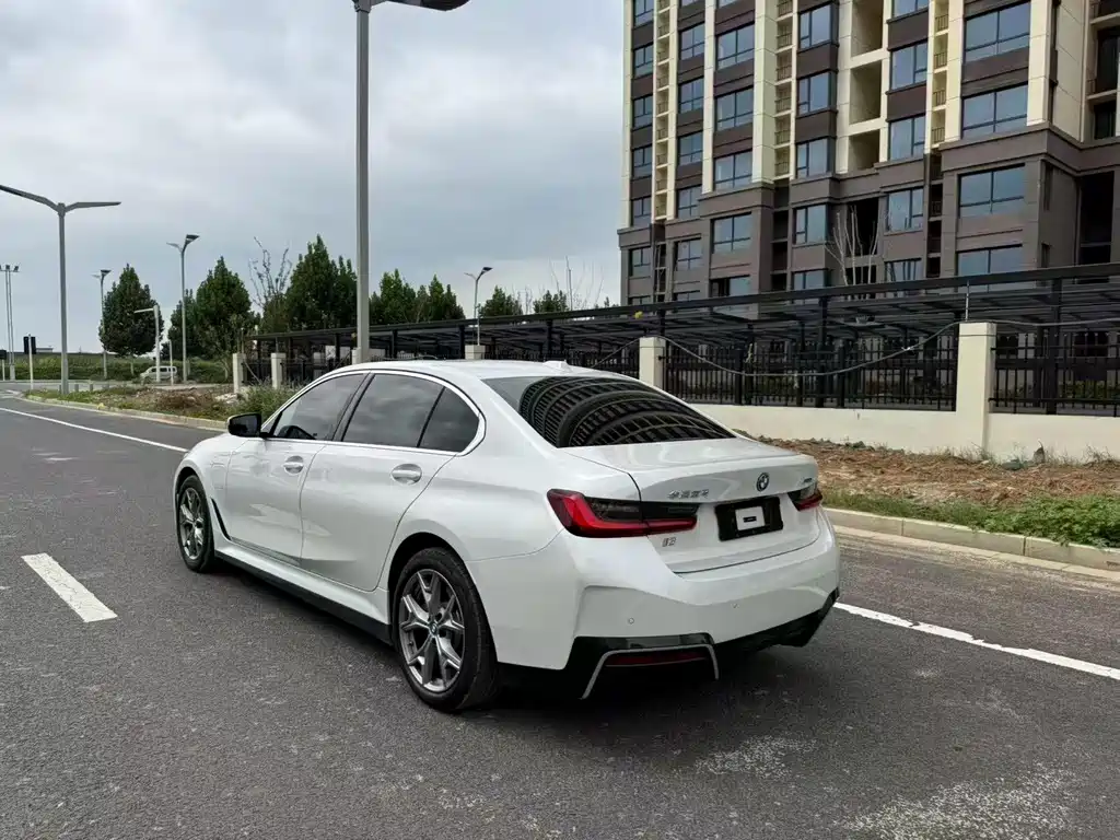 BMW i3 — миниатюра 7