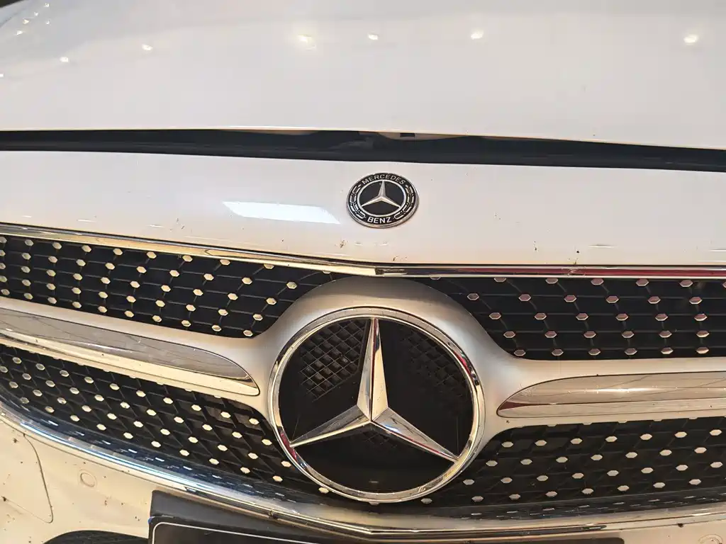 Mercedes-Benz CLS — миниатюра 12
