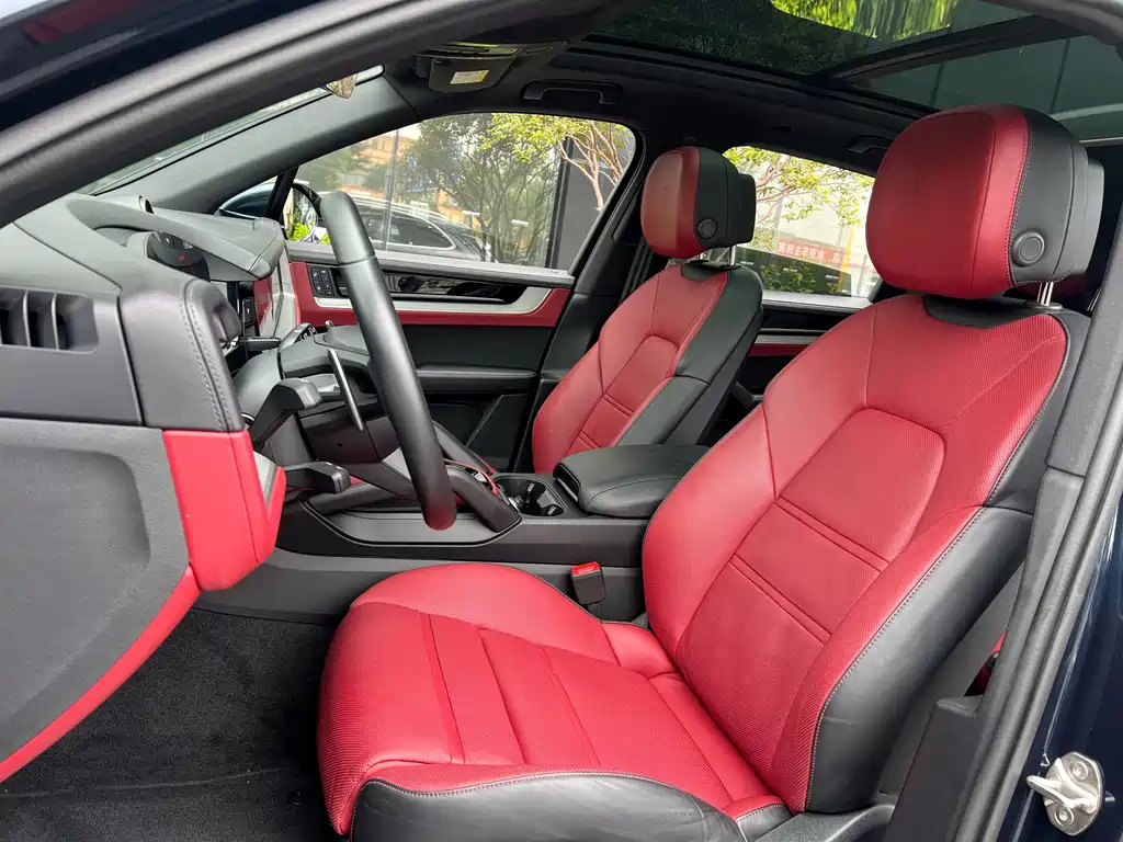 Porsche Cayenne — миниатюра 4