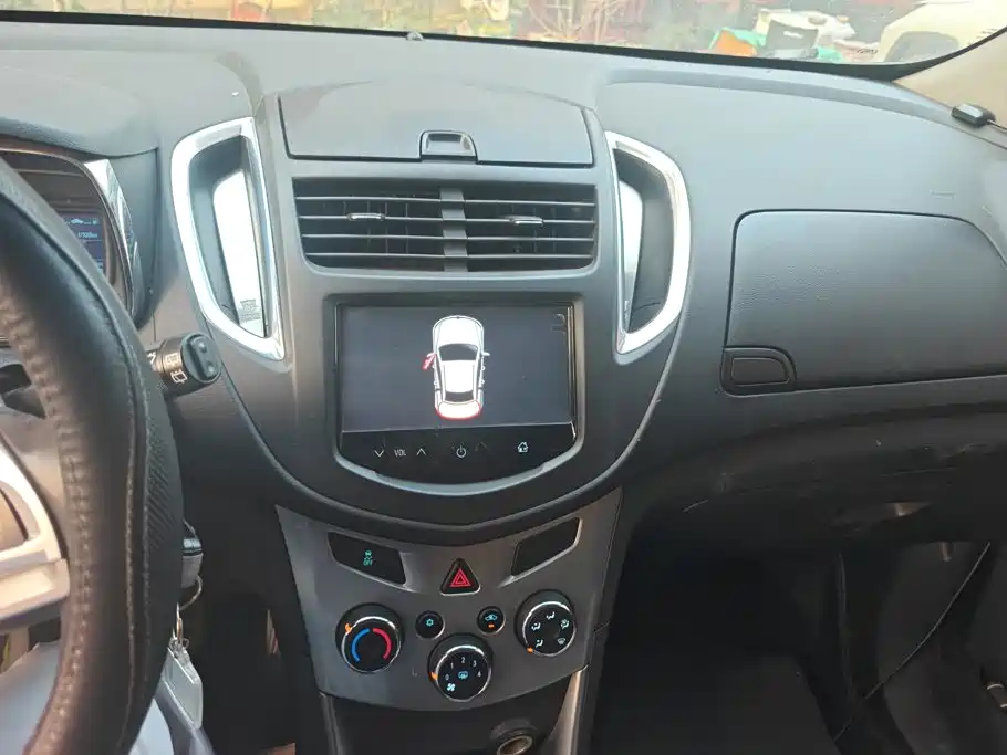 Chevrolet Trax — миниатюра 13