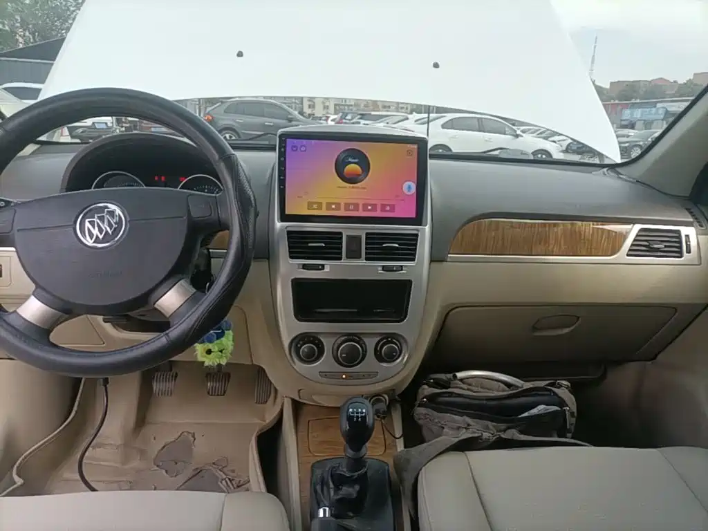 Buick Excelle — миниатюра 9