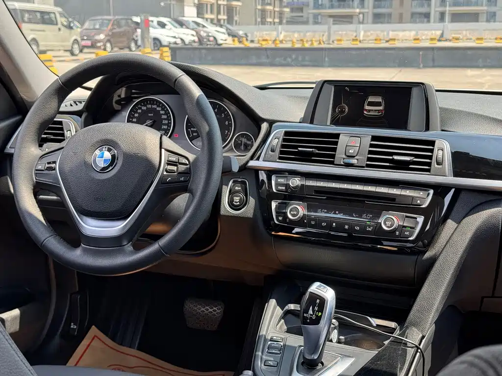 BMW 3 Series — миниатюра 12