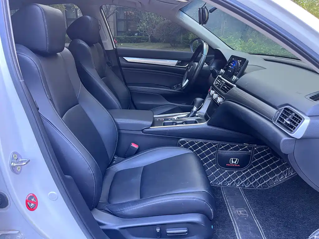 Honda Accord — миниатюра 11