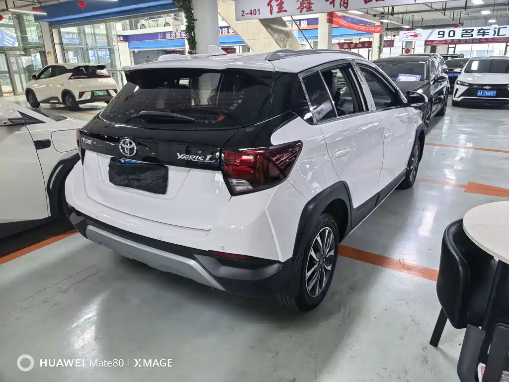 Toyota Yaris L — миниатюра 4