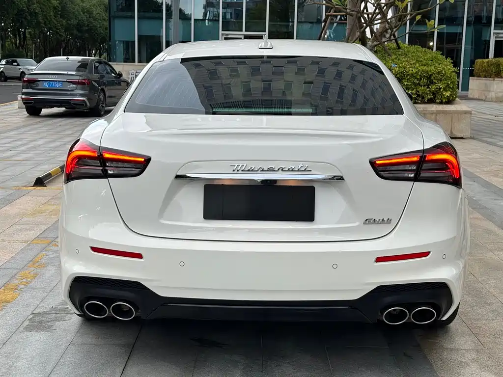 Maserati Ghibli — миниатюра 14