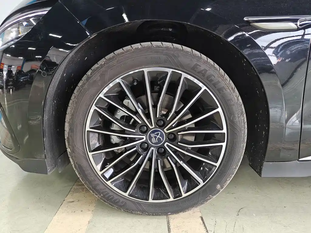 BYD Han — миниатюра 23