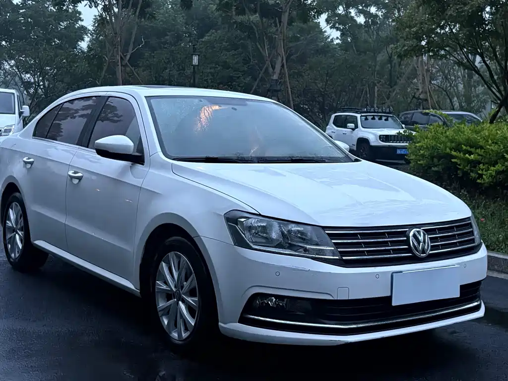 Volkswagen Lavida — миниатюра 3
