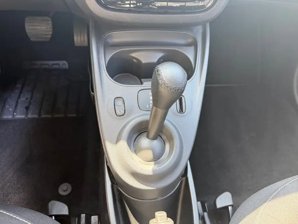 smart Smart Fortwo — миниатюра 12