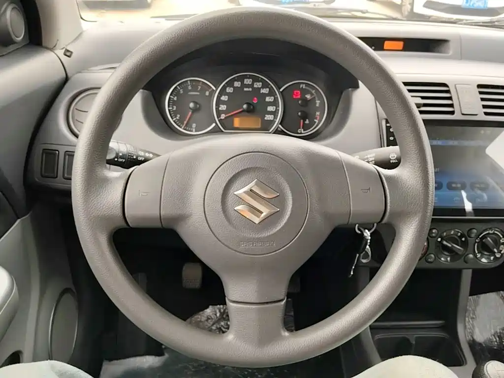 Suzuki Swift — миниатюра 11