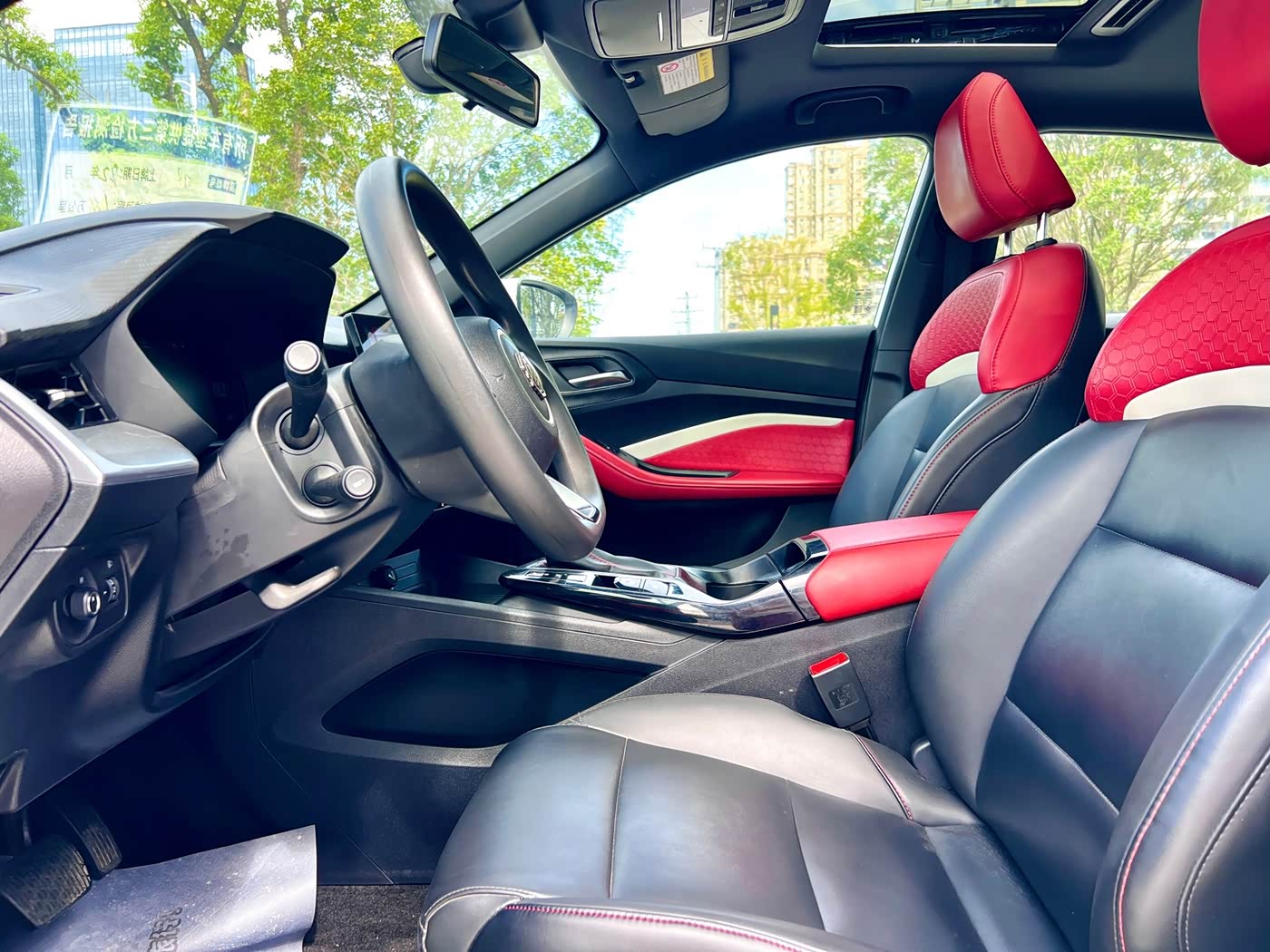 MG MG5 1.5 л 2022 г. Белый, пробег 20000 км