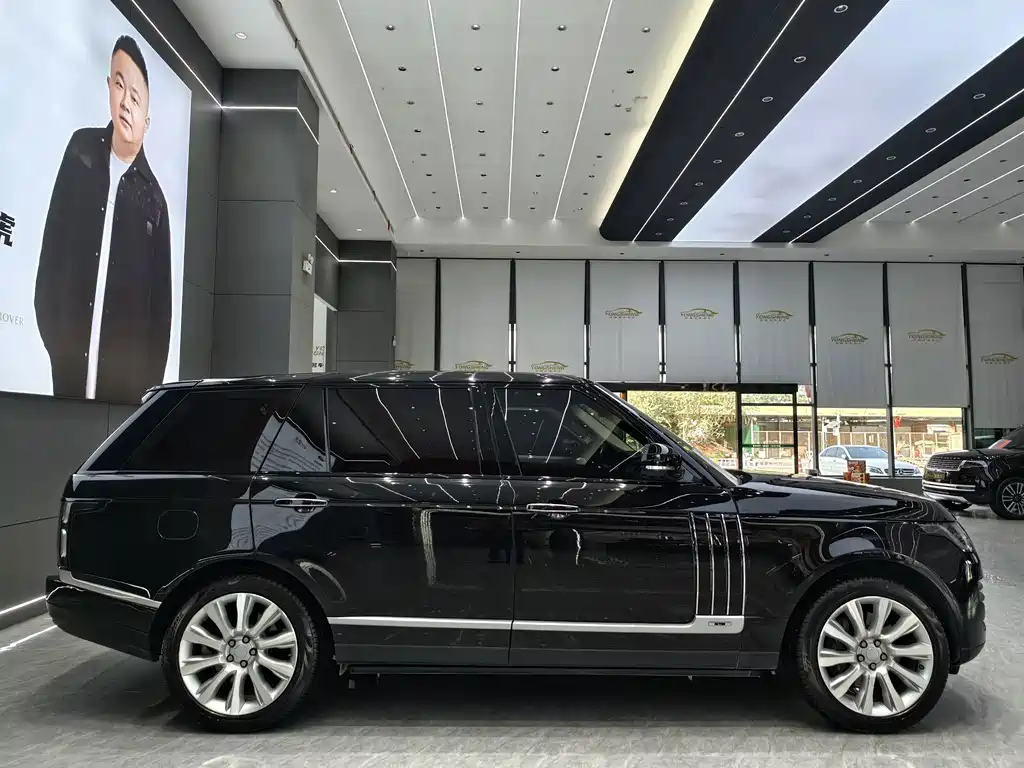 Land Rover Range Rover — миниатюра 4